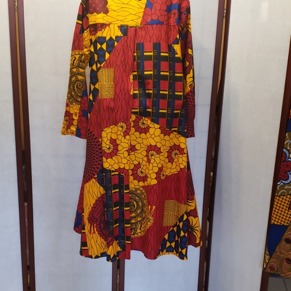 Dress - Picture 2 of 2